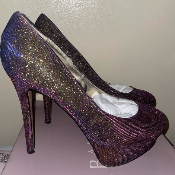 Bakers Nikka 20 Multi Color Stiletto & Matching Clutch. - Picture 7 of 8